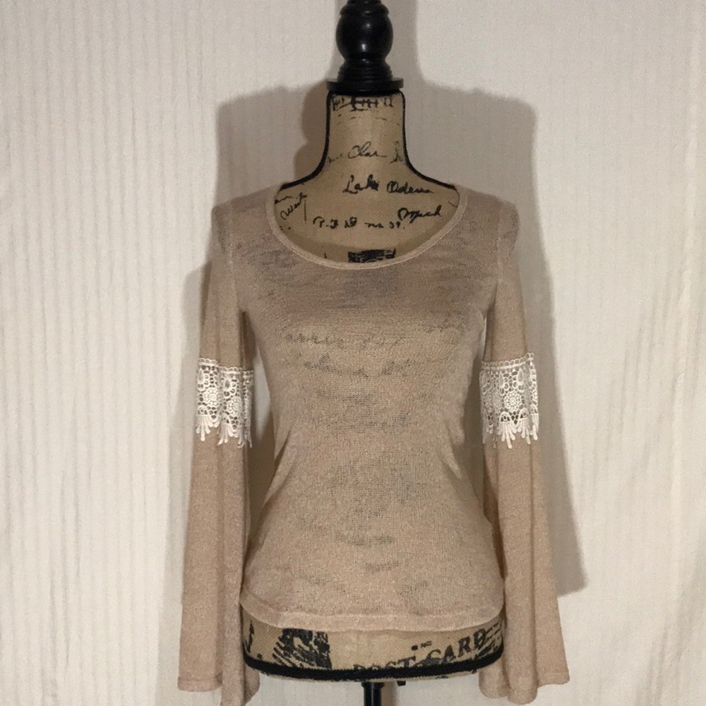 •CLEAR-OUT• 3 for 18 LA HEARTS SWEATER